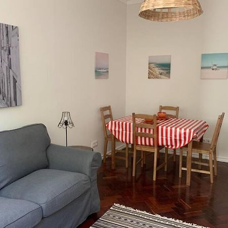 Casa Do Largo Sardinha - Very Central Apartment With Ac Lisboa Eksteriør billede